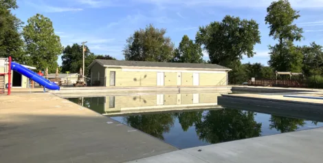 Lisbon council to seek engineer specializing in pools to evaluate repairs
